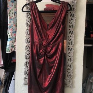 Metallic red/black 👗